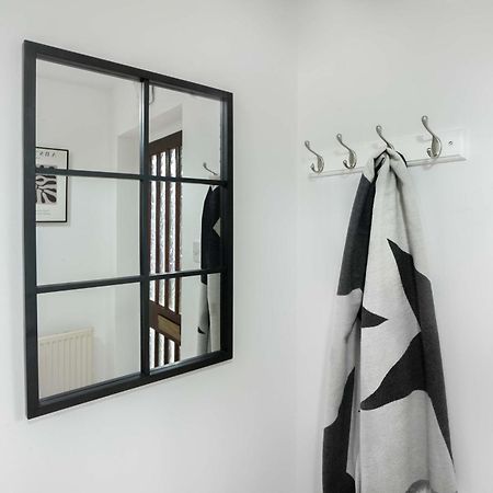 Entire House In Cambridge 빌라 외부 사진